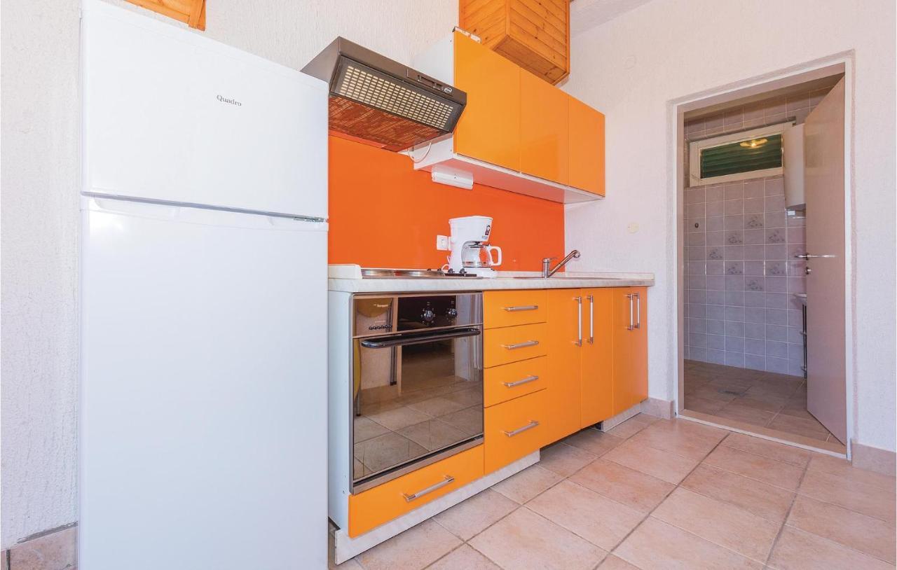 Lovely Apartment In Rogoznica With Wifi Esterno foto