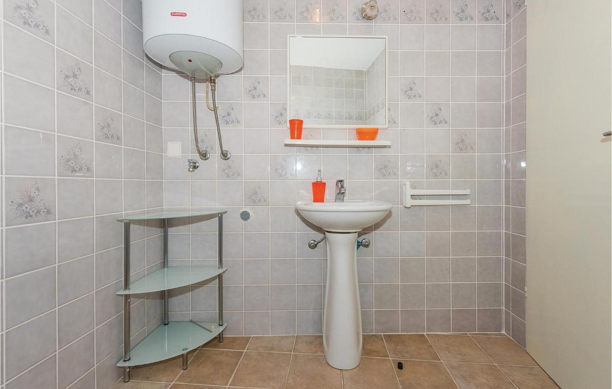 Lovely Apartment In Rogoznica With Wifi Esterno foto